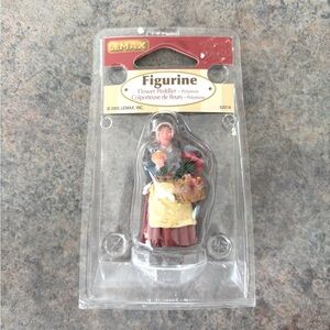 NEW Lemax Flower Peddler 52014 Figurine Christmas Village Retired 2005-2010